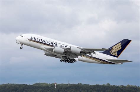 Singapore Airline’s new A380s feature improved cabins - Leeham News and ...