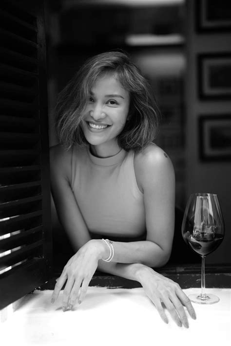 Sao Việt 24 6 Thanh Hằng diện bikini giữa tin đồn bầu bí Chí Trung phong độ