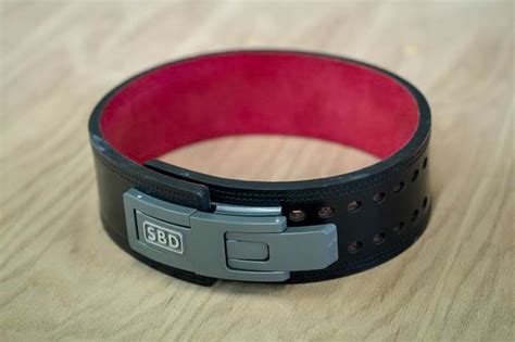 SBD Powerlifting Belt In-Depth Review | Garage Gym Reviews