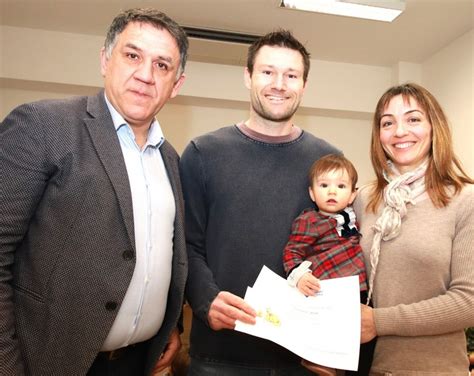 Alforja Dona La Benvinguda A Les Nenes I Nens Nascuts Al Municipi