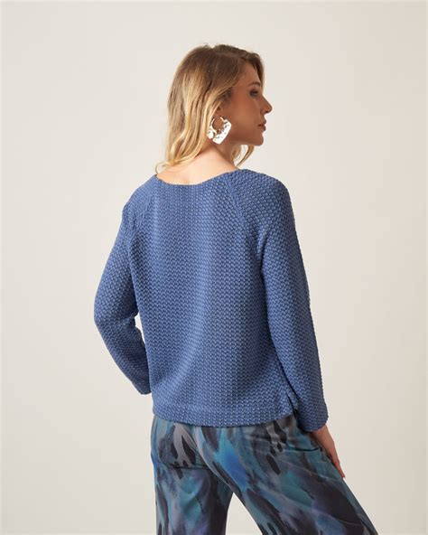 Blusa Manga Longa Reta Em Malha De Tricot