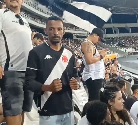 Fog O Acima De Tudo V Deo De Vasca No Na Torcida Do Botafogo