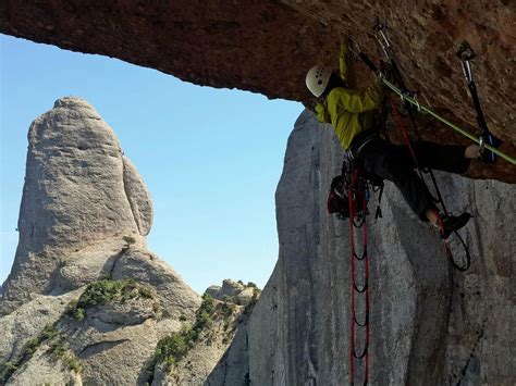 Gam A La Paret De Diables Montserrat Roca Calenta