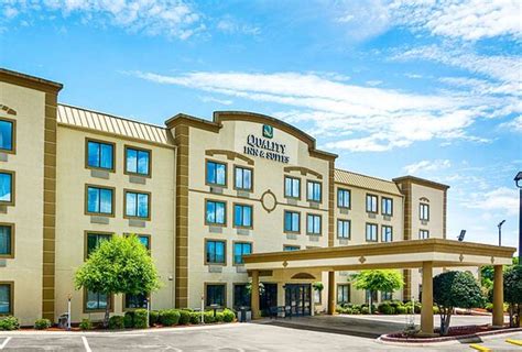 QUALITY INN & SUITES $71 ($̶8̶7̶) - Prices & Hotel Reviews ...