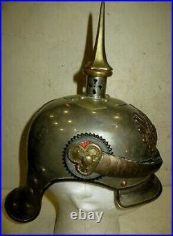 Casque à pointe spikehelmet pickelhaub Casque Officier de Cuirassier