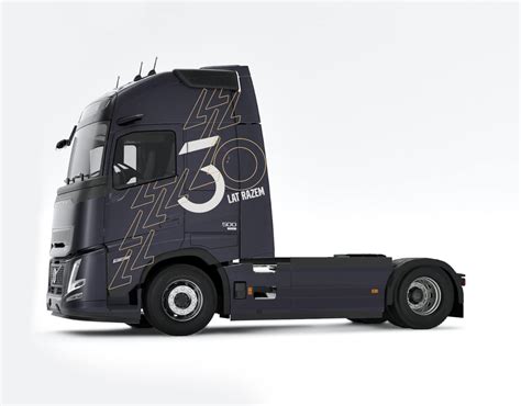 Volvo Fh Faz Anos E Ganha S Rie Especial Limitada Em Unidades