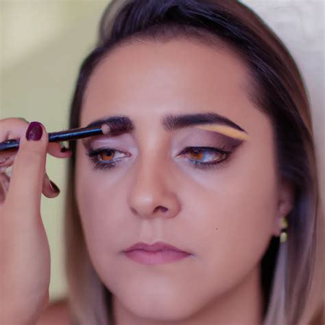 Aprenda A Usar Delineador Para Destacar Os Seus Olhos E Arrasar Na Make