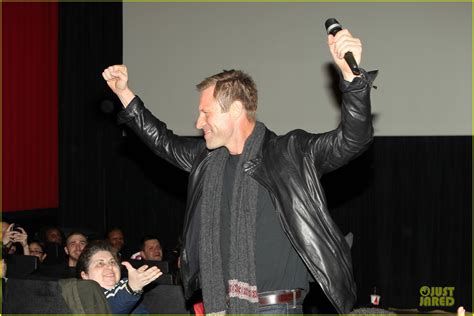 Gerard Butler Olympus Has Fallen New York Screening Photo 2829087 Aaron Eckhart Angela