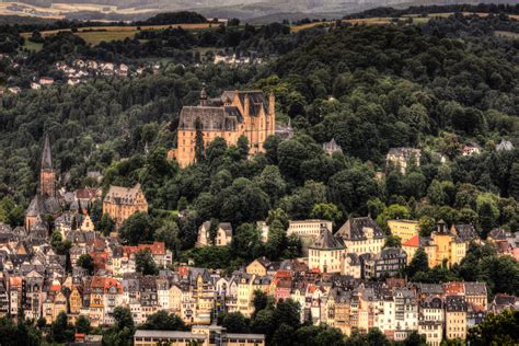 HDR : Die Oberstadt Marburg an der Lahn mit dem Langrafenschloss Foto ...