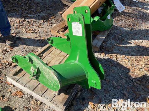 John Deere Loader Brackets Bigiron Auctions