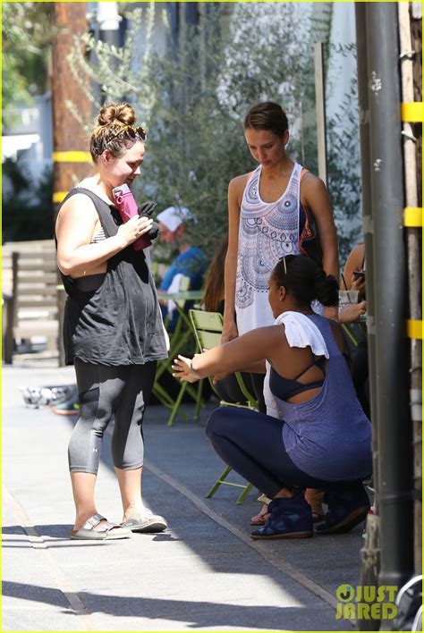 Jessica Alba Shares Adorable Photo Of Daughters Honor And Haven Playing