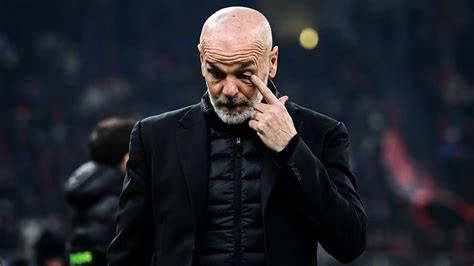 Milan Stefano Pioli Annuncia Il Prossimo Rigorista