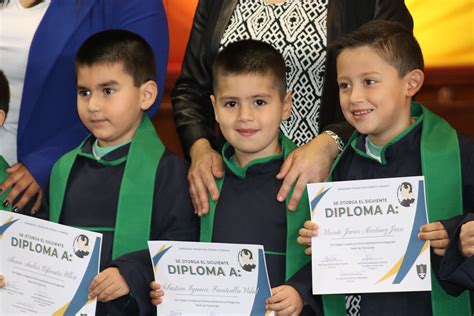 Ceremonia De Transici N Kinder Diciembre Salesianos