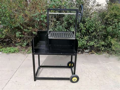 Argentine Style Grills Charcoal Grill with Adjustable Grill Grate