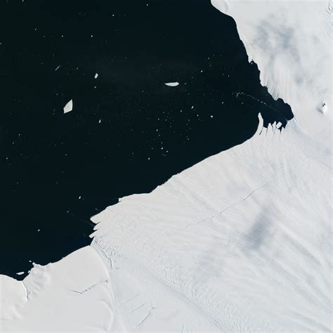 Photo Gallery: Antarctica’s Pine Island Glacier Cracks | Live Science