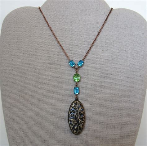 Locket Necklace, Oval Locket, Chain Necklace, Copper Chain, Rhinestone