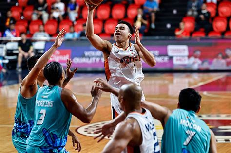 Pba Meralco Takes Down Phoenix In Ot To Stay Alive Abs Cbn News