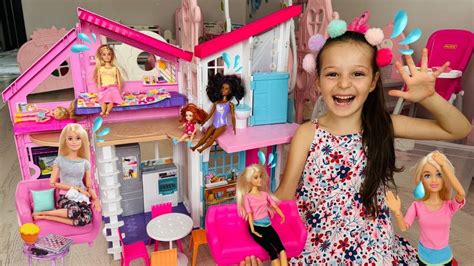 Barbie Videosu Ada ile Barbie Bebek Oyunları Barbie ve Chelsea Videosu