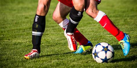 Jugar Fútbol En Cancha Sintética El Plan Para Los Amantes Del Fútbol