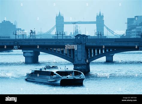 London Silhouette With Bridges Over Thames River Stock Photo Alamy