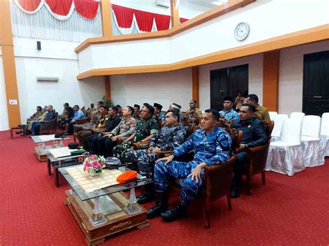 Danlanud Dumatubun Hadiri Rapat Paripurna DPRD Kota Tual