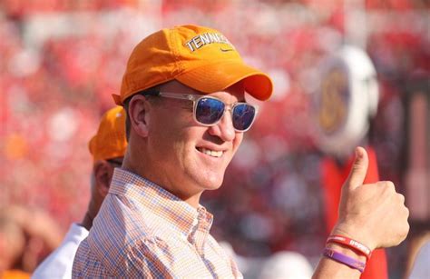 Watch Peyton Manning Teams Up With Tennessee Baseball For Omaha Video Rocky Top Insider