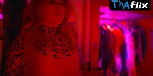 Bruna Marquezine Lesbian Breasts Scene In Benefits With Friends Tnaflix