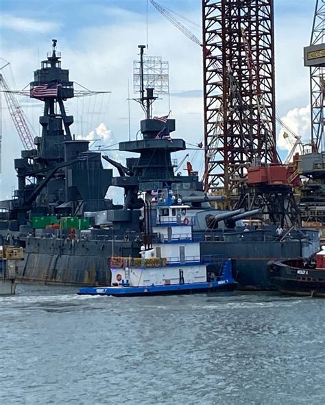 Mike Fossum On Twitter Really Cool To See The Uss Texas Getting