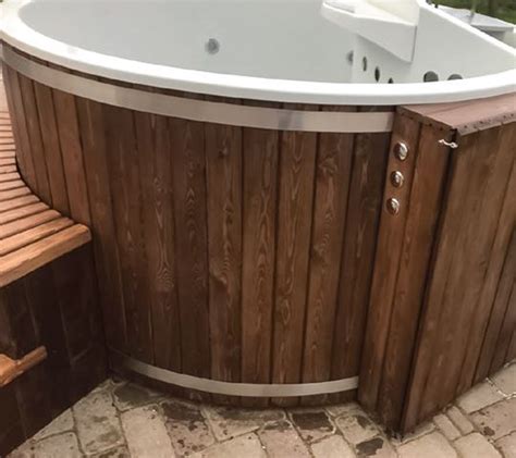 Hot Tub With Internal Stove Hydromassage Integrated Led Lighting