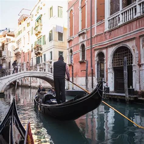 Veneza passeio de gôndola particular saindo da Praça de São Marcos