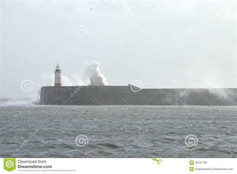 Vuurtoren Bij De Haven Van New Haven Stock Afbeelding Image Of Nave