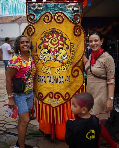 M Rcia Encerra Carnaval De St De Maria Bonita E Cai Na Folia Farol