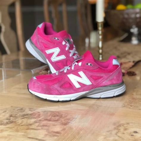 Giày New Balance 990v4 Pink Ribbon Komen Pink W990km4