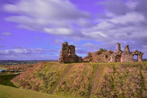 Visiting Sandal Castle in Wakefield | englandrover.com