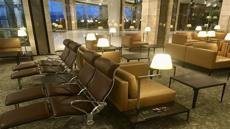 Azerbaijan Airlines 4-Star Lounge Rating at Baku Airport