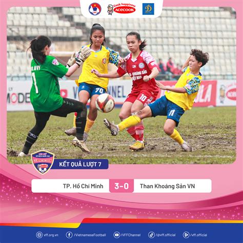 Đàn em của Huỳnh Như thắng đậm giải U nữ quốc gia đến hồi gay cấn