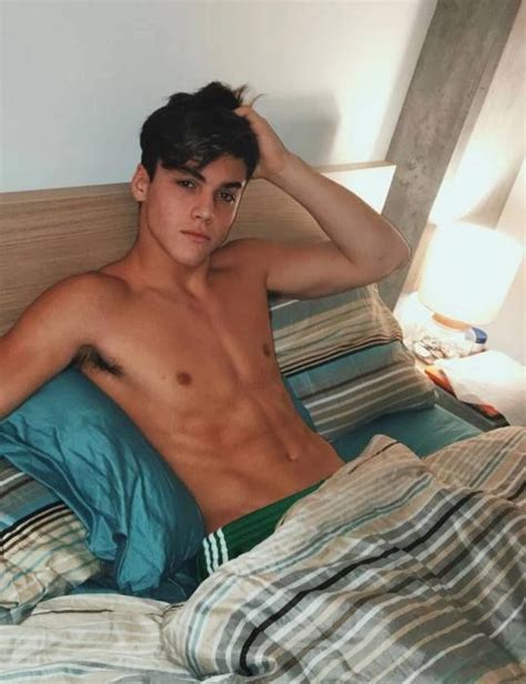 Pin By Wade On Morning Wood Dolan Twins Imagines Dolan Twins