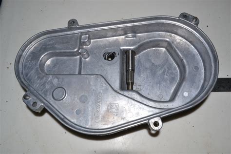 Polaris Oem Xlt Trail Touring Chaincase Reverse Chain Case