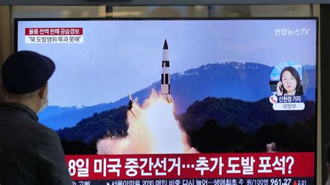 Nordkorea feuert wohl atomwaffenfähige Raketen Richtung Südkorea und