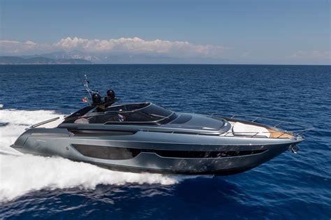 Riva 76 Bahamas New Boat Sales Pre Owned For Sale Ventura Uk