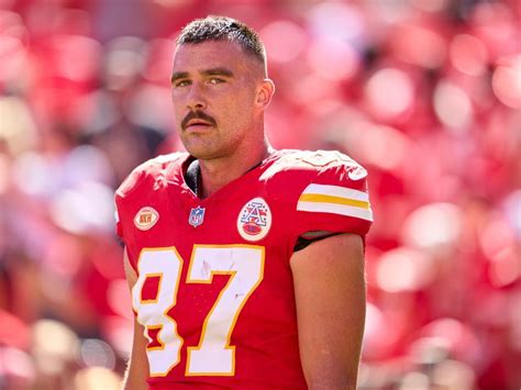 Travis Kelce makes $100K donation to sisters shot at Super Bowl parade ...