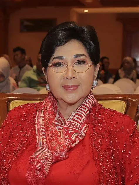 Titiek Puspa Dan 5 Kisah Pahit Dalam Perjalanan Hidupnya ShowBiz