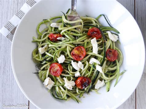 Spaghettis De Courgette Au Pesto Et Tomates Cerises La Cuisine D Adeline