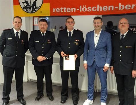 Ehrungen und Beförderungen bei der Freiwilligen Feuerwehr Kronau