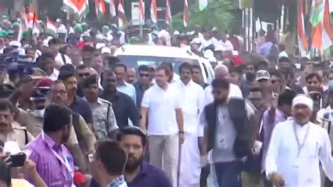 Rahul Gandhi Resumes Bharat Jodo Yatra From Kollam