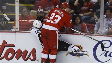 Blackhawks Vs Red Wings Final Score Detroit Stuns Chicago To Take 2 1