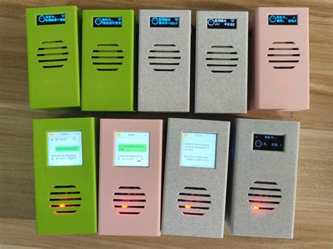 小智AI聊天机器人开源 来自 dai呆哥 MakerWorld：免费下载 3D 模型