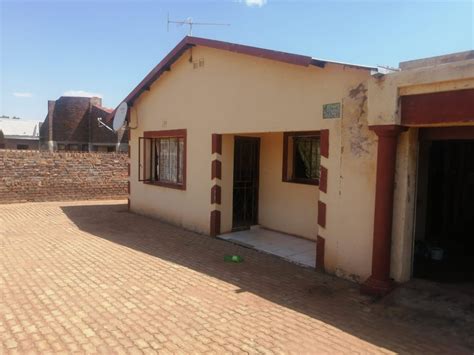 3 Bedroom House For Sale In Lebowakgomo Zone A Remax™ Of Southern Africa