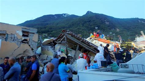 Erdbeben Auf Ischia Tote Bef Rchtet