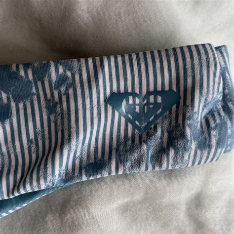 Roxy Women S Blue And White Bikini And Tankini Bottoms Depop